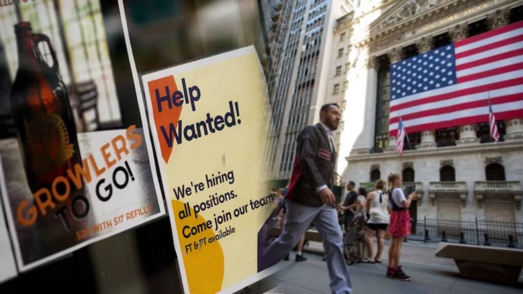 Los sectores en Estados Unidos con menor generación de empleos en abril de 2025