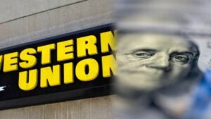 <p>La Cámara de Representantes de Estados Unidos aprobó una medida que cobra un porcentaje a remesas enviadas por inmigrantes indocumentados.</p>
